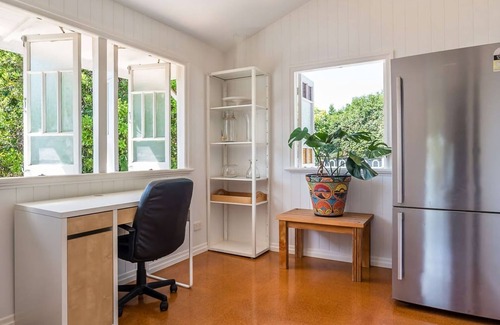 Bardon House | Homely Hideaway Bardon