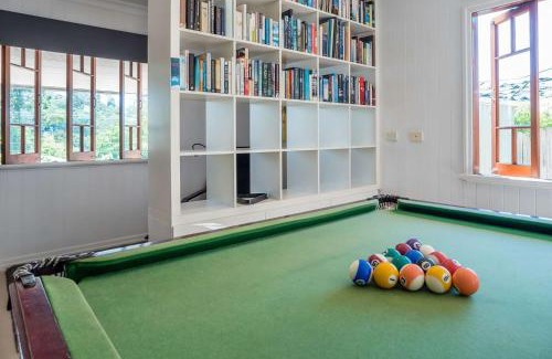 Bardon House | Homely Hideaway Bardon