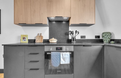 North Finchley Apartment | homely - North London Penthouse Finchley