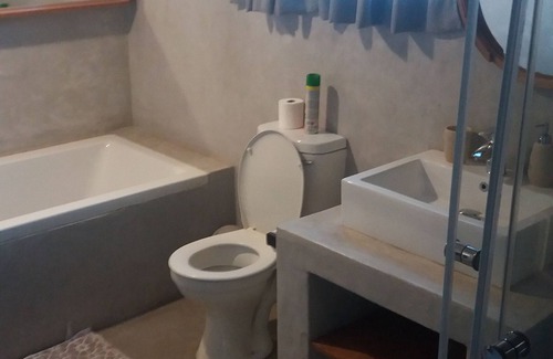 Lephalale House | Homely room in peaceful and comfortable old farmhouse
