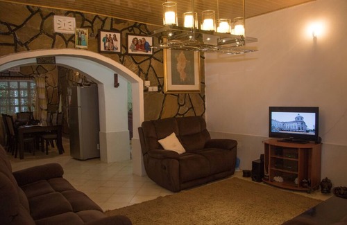 Nakuru House | Homely space beautiful