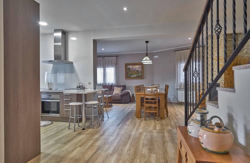 San Bartolome de Pinares House | Homerez - House in San Bartolomé de Pinares