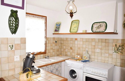 La Roche-sur-le-Buis Apartment | Homerez - Apartment in La Roche-sur-le-Buis
