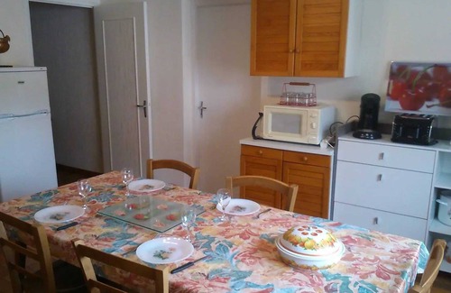 Rosureux Apartment | Homerez - Apartment in Rosureux