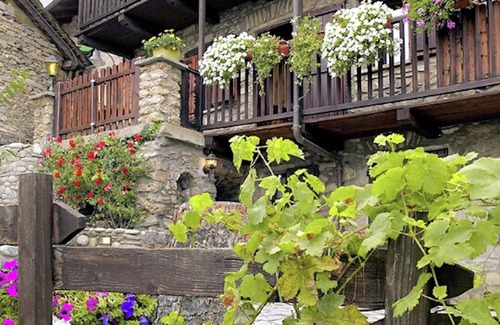 Saint-Nicolas Apartment | Homerez - Apartment in Saint Nicolas