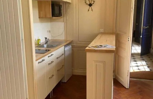 Les Andelys Apartment | Homerez - Apartment Les Andelys