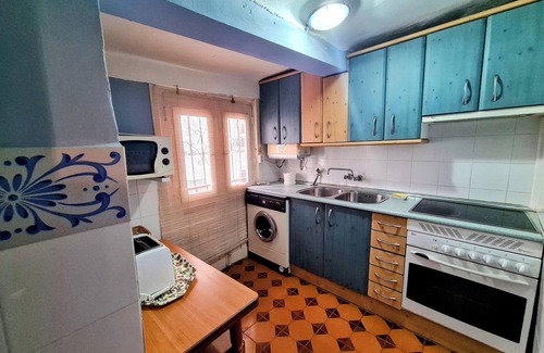 Old Town Apartment | Homerez - Apt Cuenca with parking