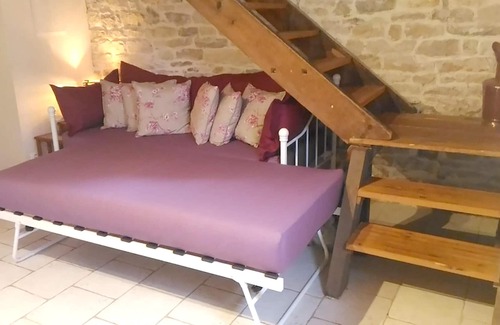 Plumont Apartment | Homerez - Beautiful studio for 4 ppl. with garden and terrace at Plumont