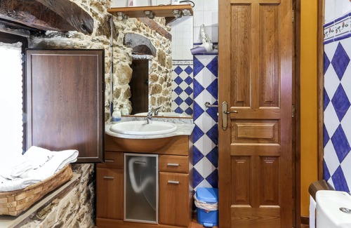 Yerbo House | Homerez - Big house for 12 ppl. with jacuzzi and terrace at Tineo