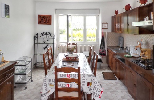 Toulonjac Apartment | Homerez - Charming apartment in Toulonjac with garden and terrace