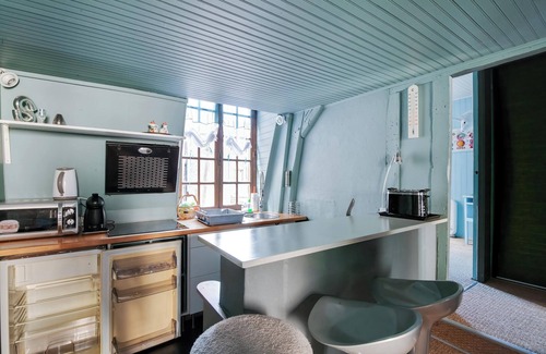 Old Town Apartment | Homerez - Charming apartment in Troyes with enclosed courtyard - 50 m²
