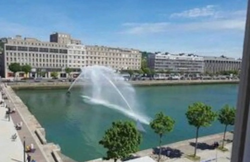 Cote Est Soquence House | Homerez - Charming cottage in Le Havre with terrace and garden - 30 m²