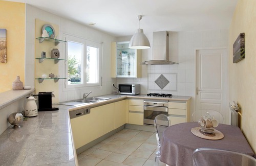 Saint-Germain-dEsteuil Villa | Homerez - Villa in Saint-Germain-d'Esteuil