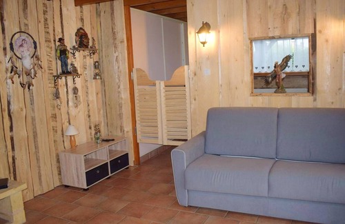 Avrilly House | Homerez - House for 4 ppl. with shared pool, jacuzzi, spa and garden at Avrilly
