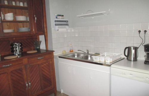 Charnay-les-Macon House | Homerez - House - Charnay-lès-Mâcon