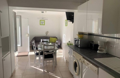 La Courneuve House | Homerez - House in La Courneuve