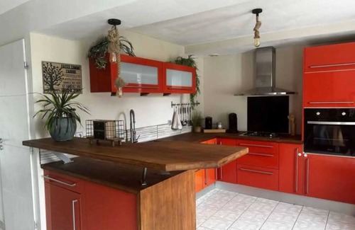 Prince House | Homerez - House in Prince with garden
