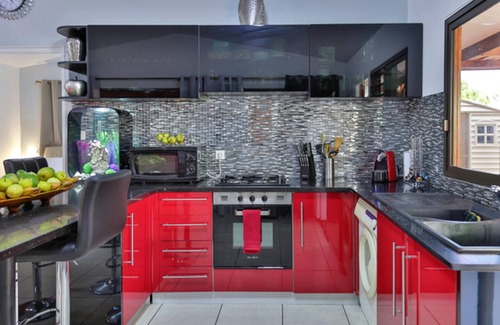 Punaauia House | Homerez - House in Puna'auia + Garden View.