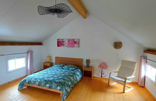 Aubevoye House | Homerez - House, Le Val-d'Hazey