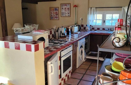 Albaron Apartment | Homerez - Lovely 85 m² Apartment in Arles with Pool
