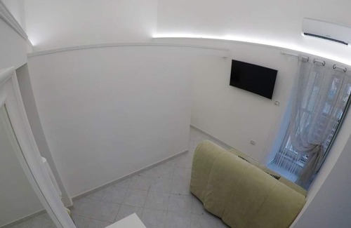 Secondigliano Apartment | Homerez - Nice appartement 10 km away from the beach for 4 ppl. at Napoli