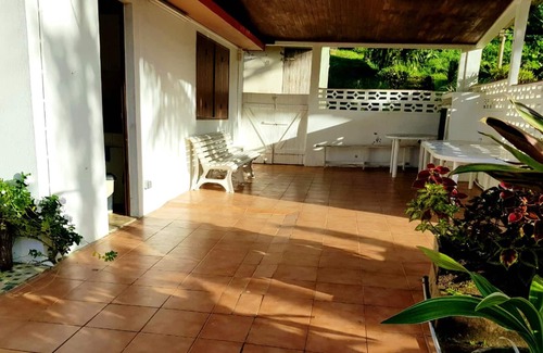 Le Lorrain House | Homerez - Nice house for 2 ppl. with terrace at Le Lorrain