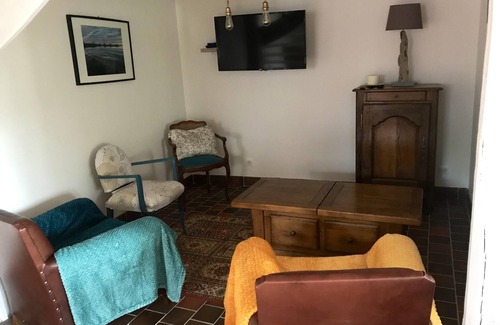 Saint-Gondon House | Homerez - Nice house for 4 ppl. with garden and terrace at Saint-Gondon
