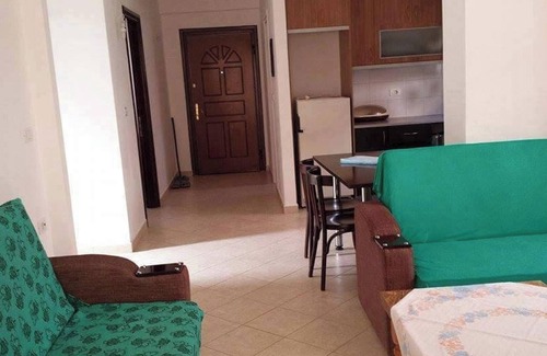 Kodrra Apartment | Homerez - Spacious Apartment in Sarandë, 100 m² + Balcony