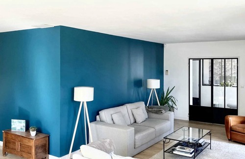 Montlignon House | Homerez - Spacious House in Montlignon with Garden and Terrace