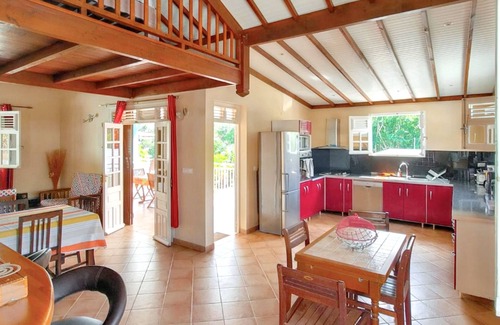 Le Diamant Villa | Homerez - Spacious House with Garden in Le Diamant