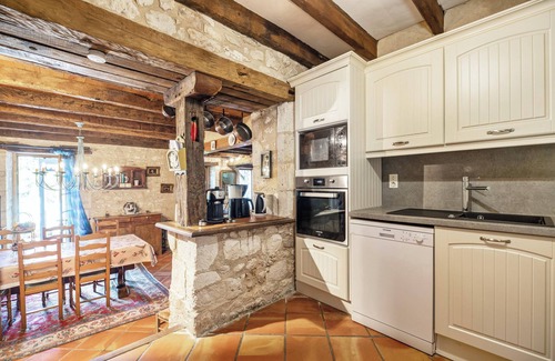 Thenac House | Homerez - Spacious House in Thenac with Private Pool