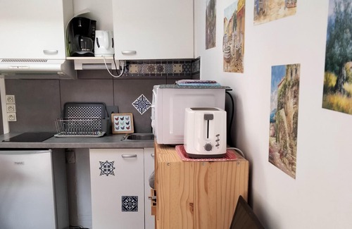 Le Suquet Apartment | Homerez - Studio in Cannes, sea view.