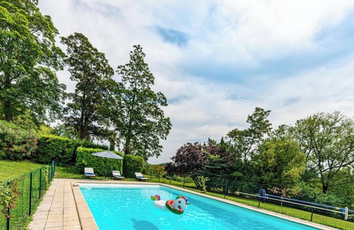 Castelmoron-sur-Lot Villa | Homerez - Villa in Castelmoron-sur-Lot