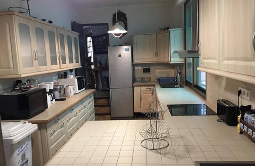 Courtenay Villa | Homerez - Villa in Courtenay, enclosed garden