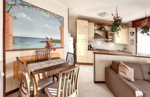 Bogolese Apartment | Homerez - Welcoming apartment in Chiozzola 60 m² with spacious balcony for 5