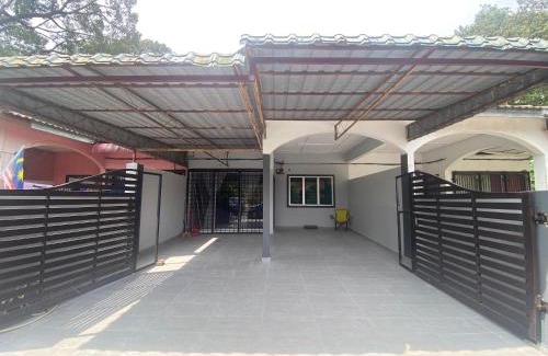 Tanjung Malim House | Homestay Bonda - Unit F