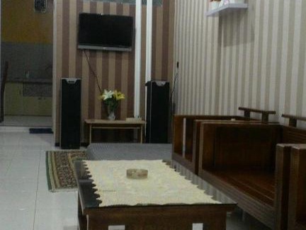 Oro Oro Ombo House | Homestay Browniez