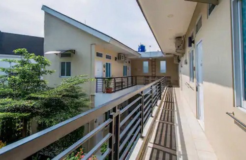Sukaraja House | Homestay Helinium