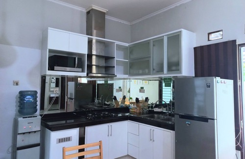 Sinduharjo House | Homestay Jogja Jakal By Simply Homy