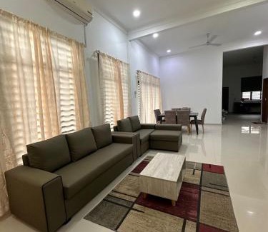 Kijal Villa | Homestay Kemaman Fyna08 Semi-D, 4 Bedrooms Dekat Pantai Kijal