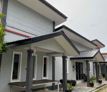 Mata Ayer House | Homestay Langkawi Guesthouse 5 bedrooms