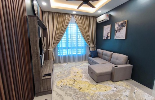 Kampung Gadong Jaya Apartment | Homestay Naufal Bandar Sri Sendayan Ground Floor