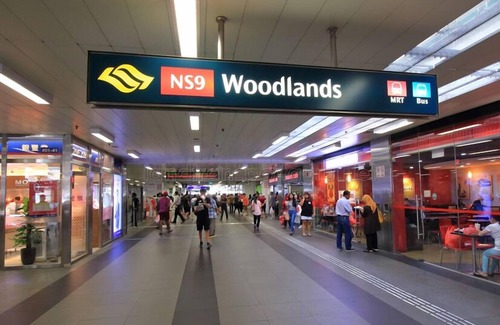 Woodlands Apartment | Homestay Near MRT/subway & 300+ eateries Clean, quiet & safe Private room