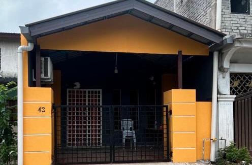 Pasir Gudang House | Homestay Qaseh
