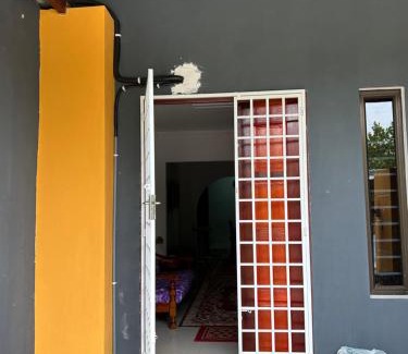 Pasir Gudang House | Homestay Qaseh