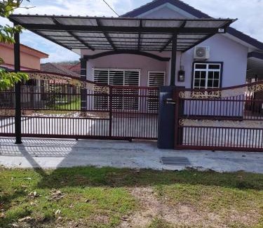Kati House | Homestay Salak 756 at Sungai Siput Kuala Kangsar for Islamic Guest Only