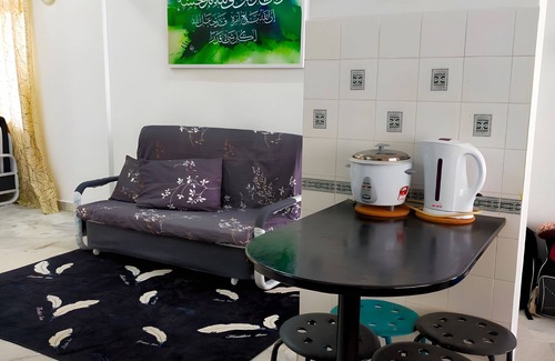 Tanjung Tanah Merah Apartment | Homestay WaDi, Apartment With Pool Near Beach