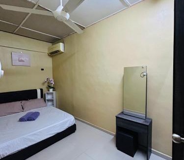 Kayu Ara Pasong Apartment | HomestayNN Pontian