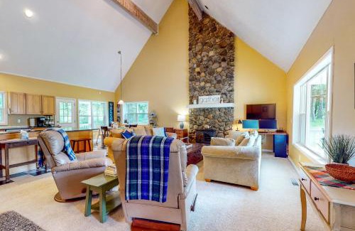 Dallas House | HomeSted Retreat