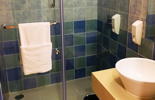 Chandigarh Hotel | Hometel Chandigarh
